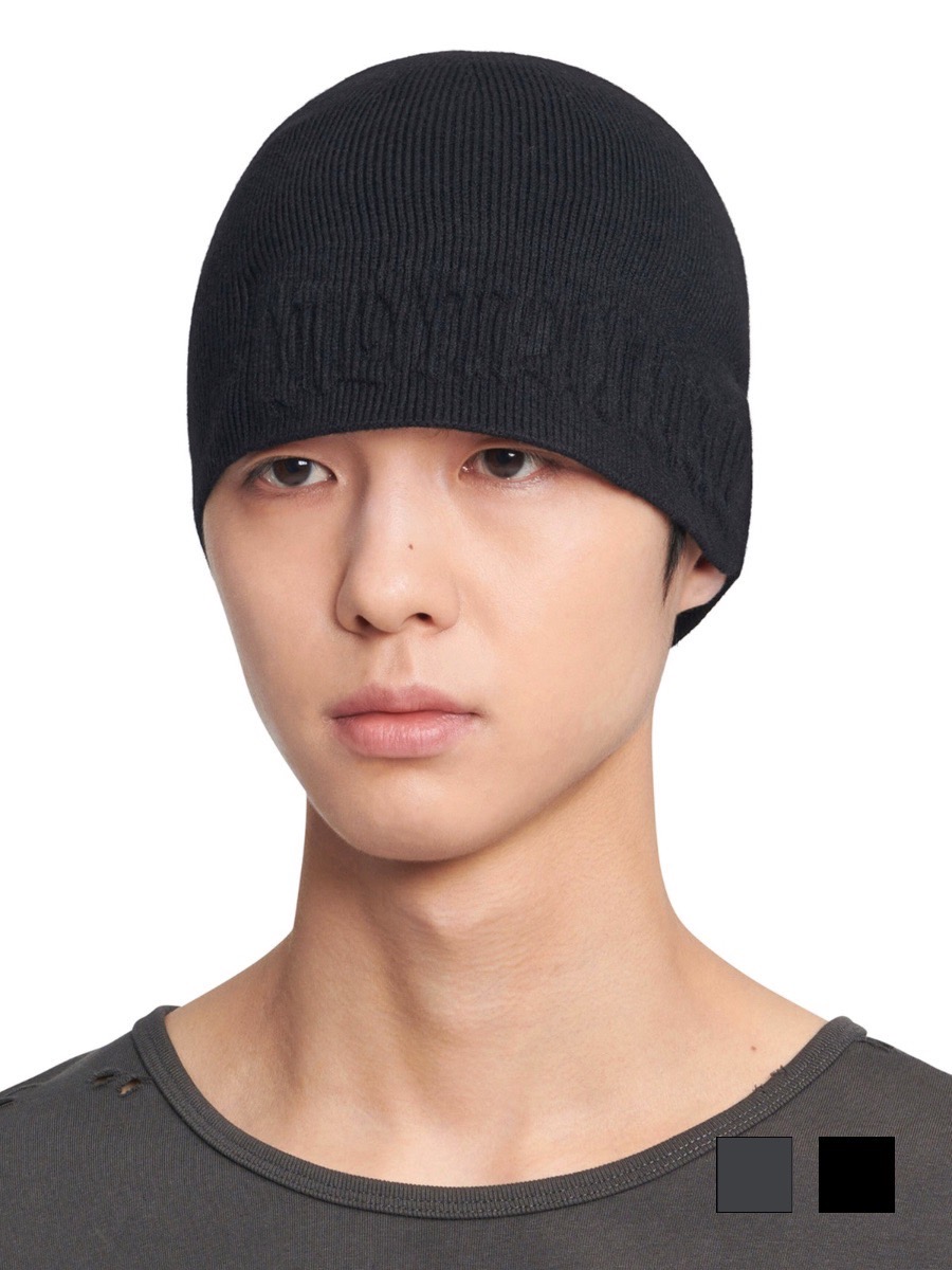 【NOMANUAL】NM EMBOSSED BEANIE 