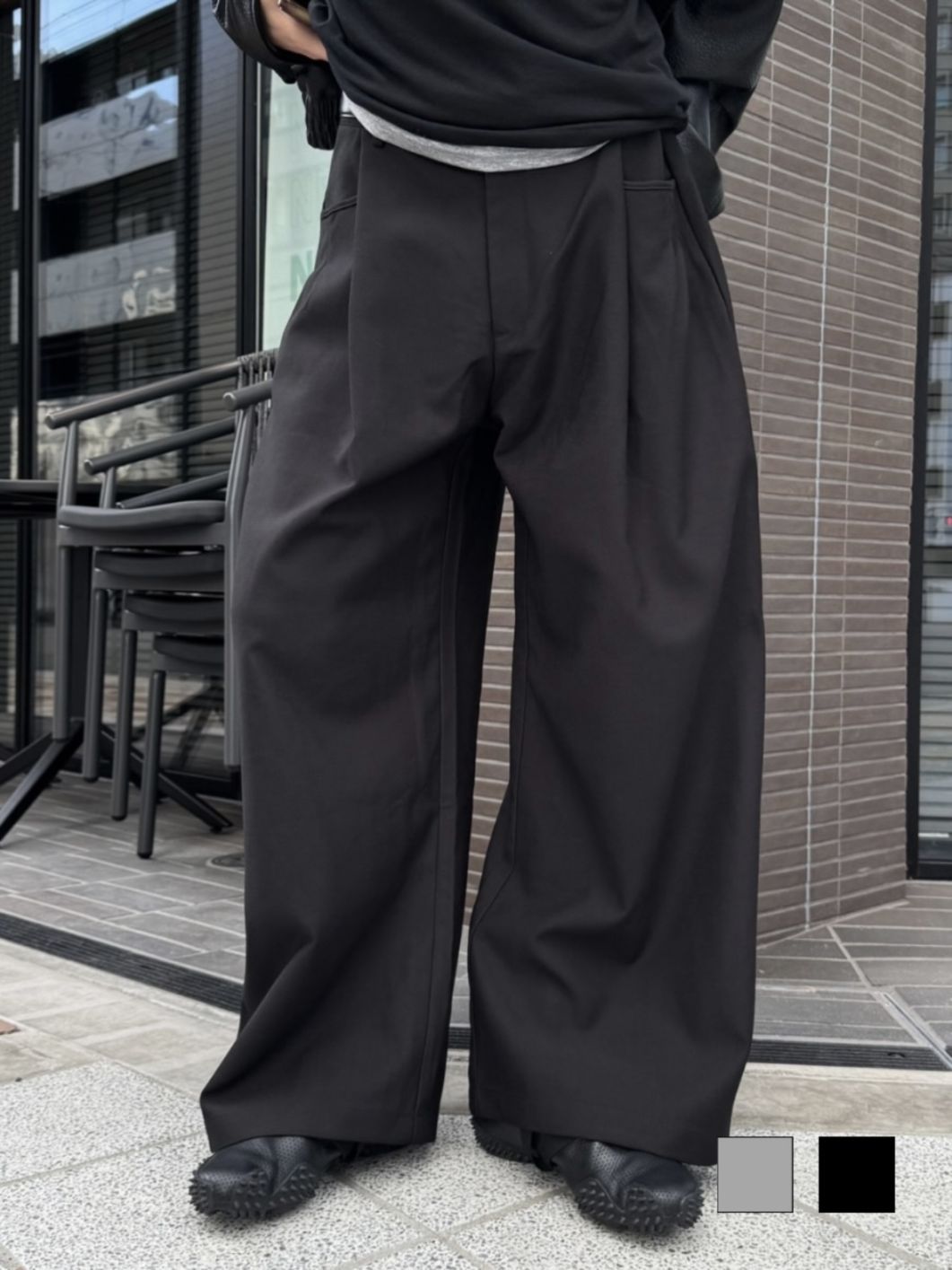 受注制【Chikashitsu +】over tuck slacks / 【チカシツプラス