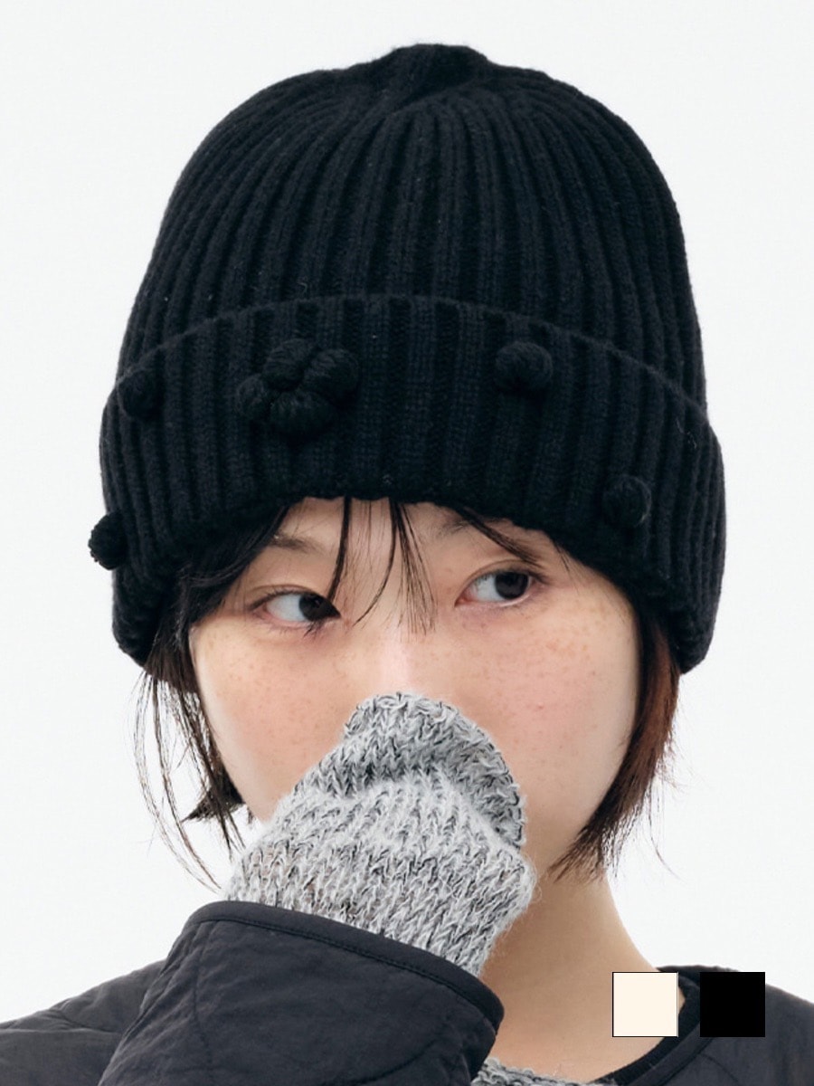 【TUOMIO】POM POM RIBBED BEANIE / 【トゥオミオ】ポンポンリブドニット帽