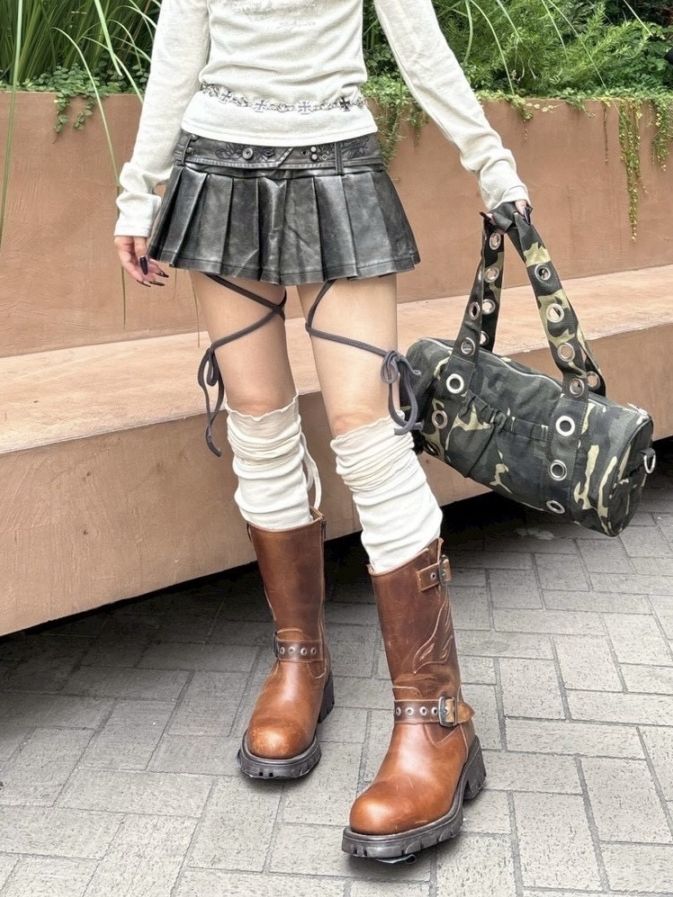 【Never mind the XU】leather pleats skirt