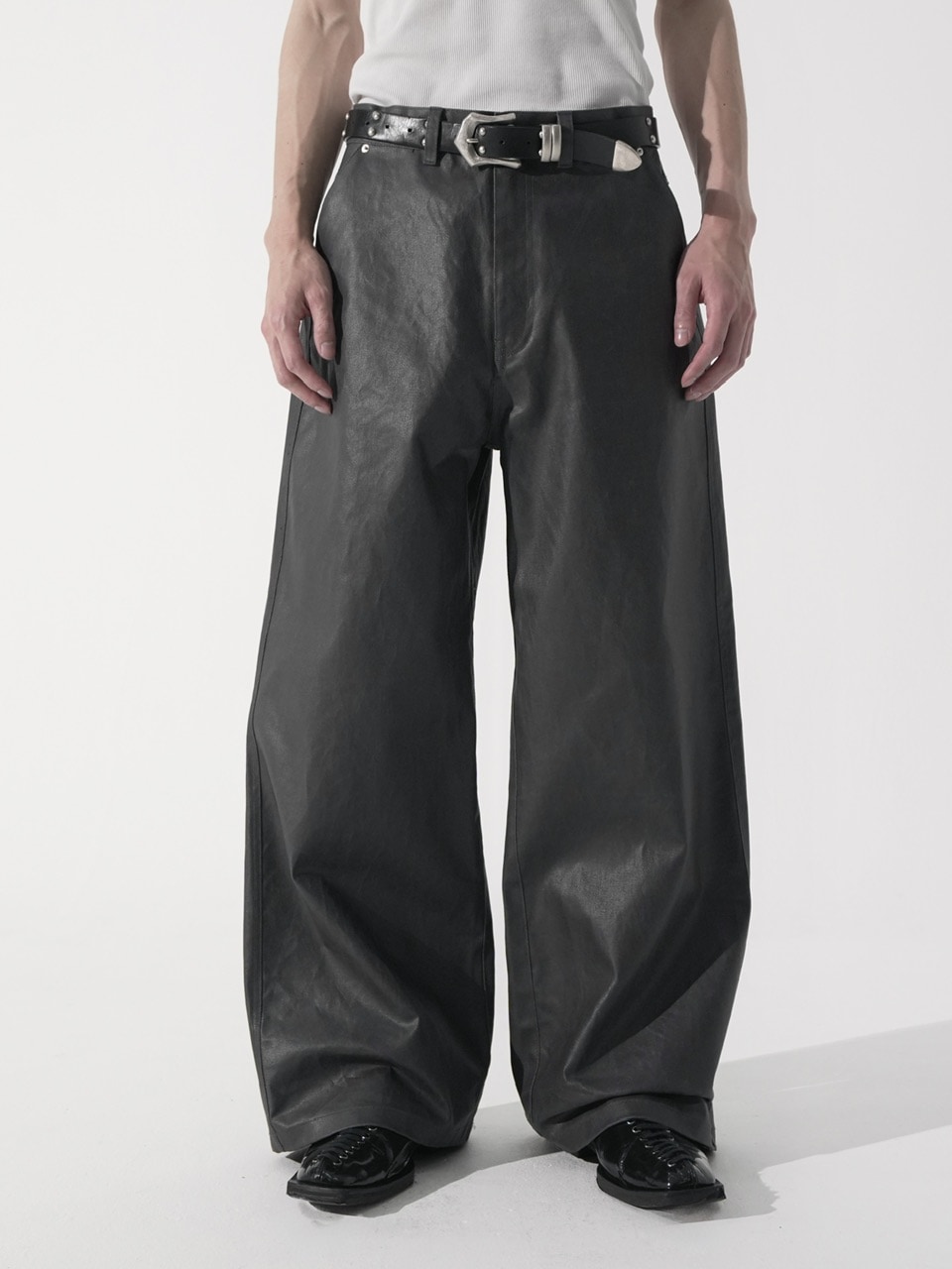 CS】coated wide denim pants (dark gray) | OUR BRAND,Chikashitsu +
