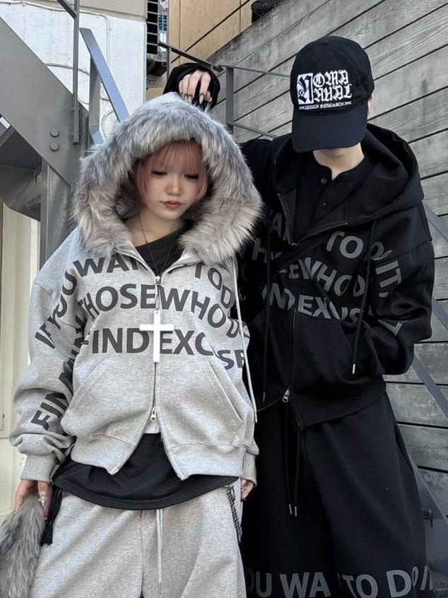 受注制【nmtc +】lettering cropped zip up hoodie / 【エヌエムティーシープラス】レタリングクロップドジップパーカー(2color)