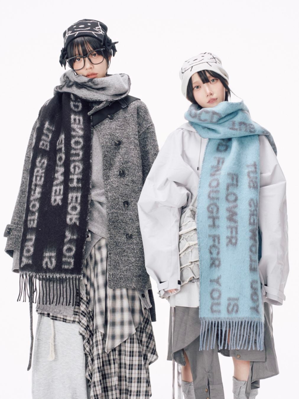 受注制【Nerd out XU】lettering shaggy muffler (2color)