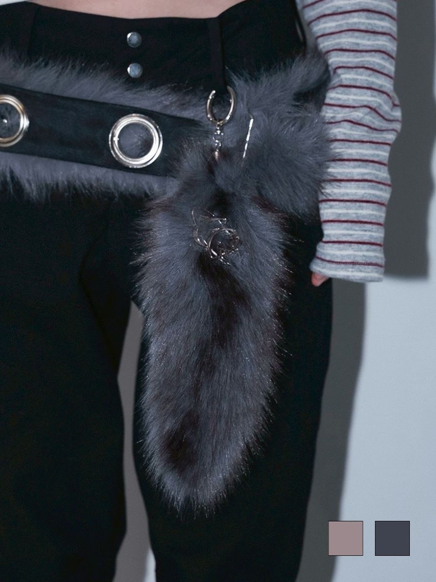 【CHERRYQUIRI】chubby fur tail keyring