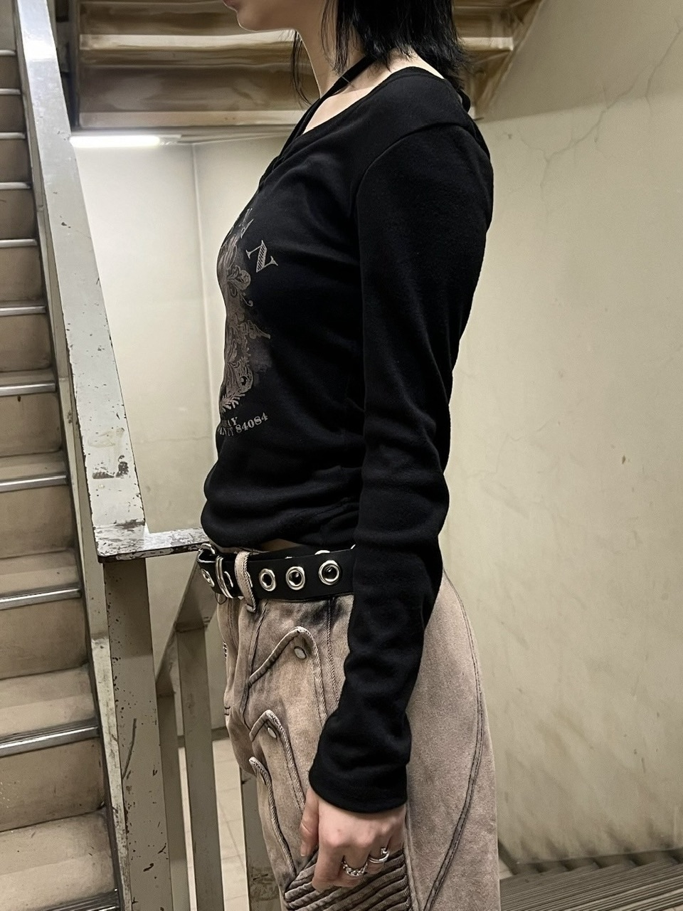 Never mind the XU】v neck vintage print long sleeve tee (3color