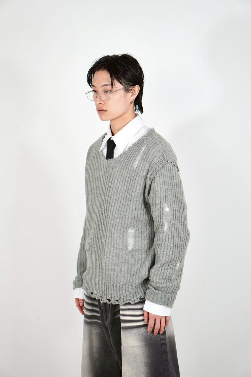 Chikashitsu +】damage reverse v neck knit (3color