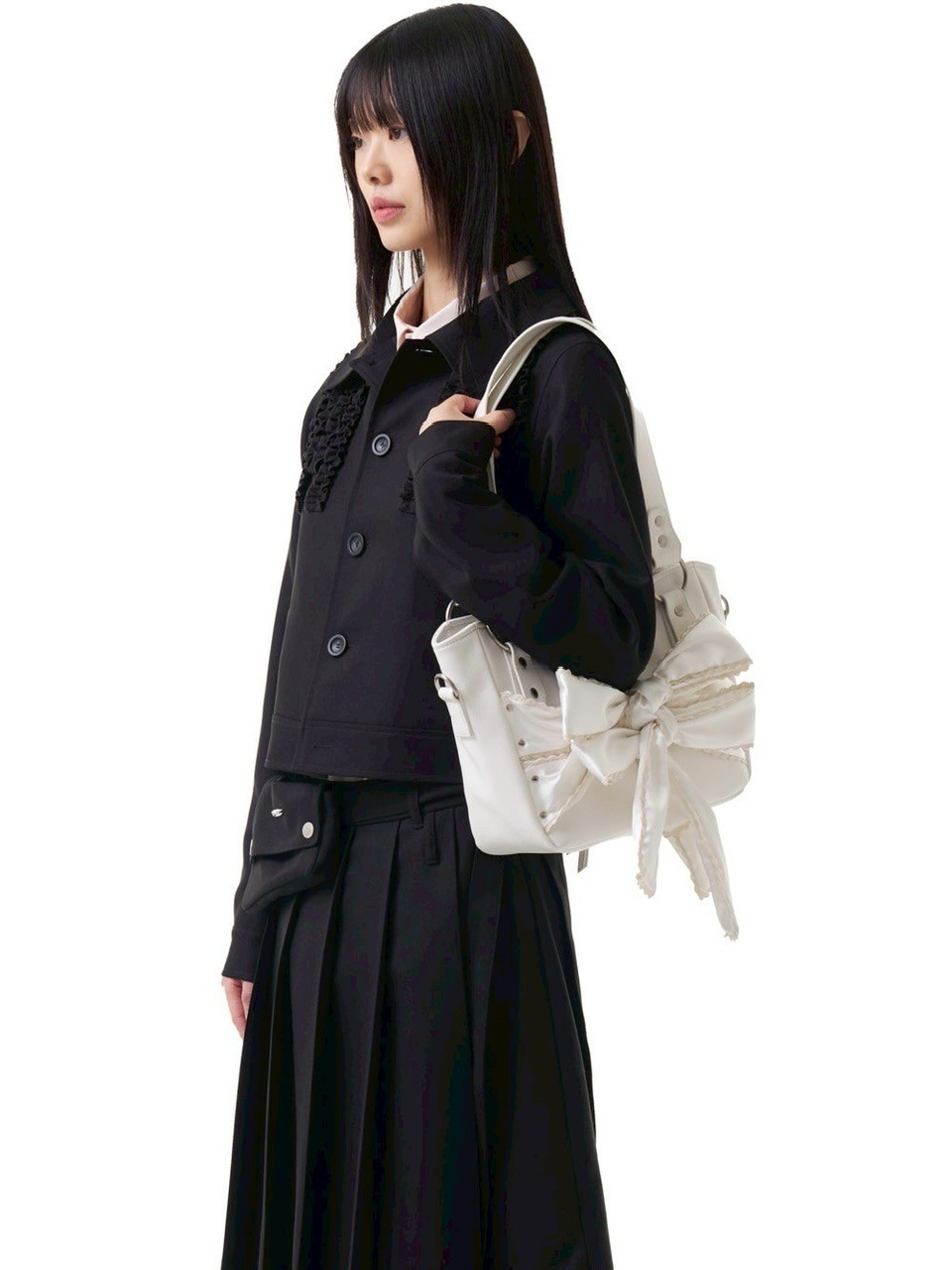 [IUGAMAKARAS] Laced Ribbon Leather Shoulder Bag 韓国人気 6/2再入荷【IUGAMAKARAS】Laced Ribbon Leather Shoulder Bag
