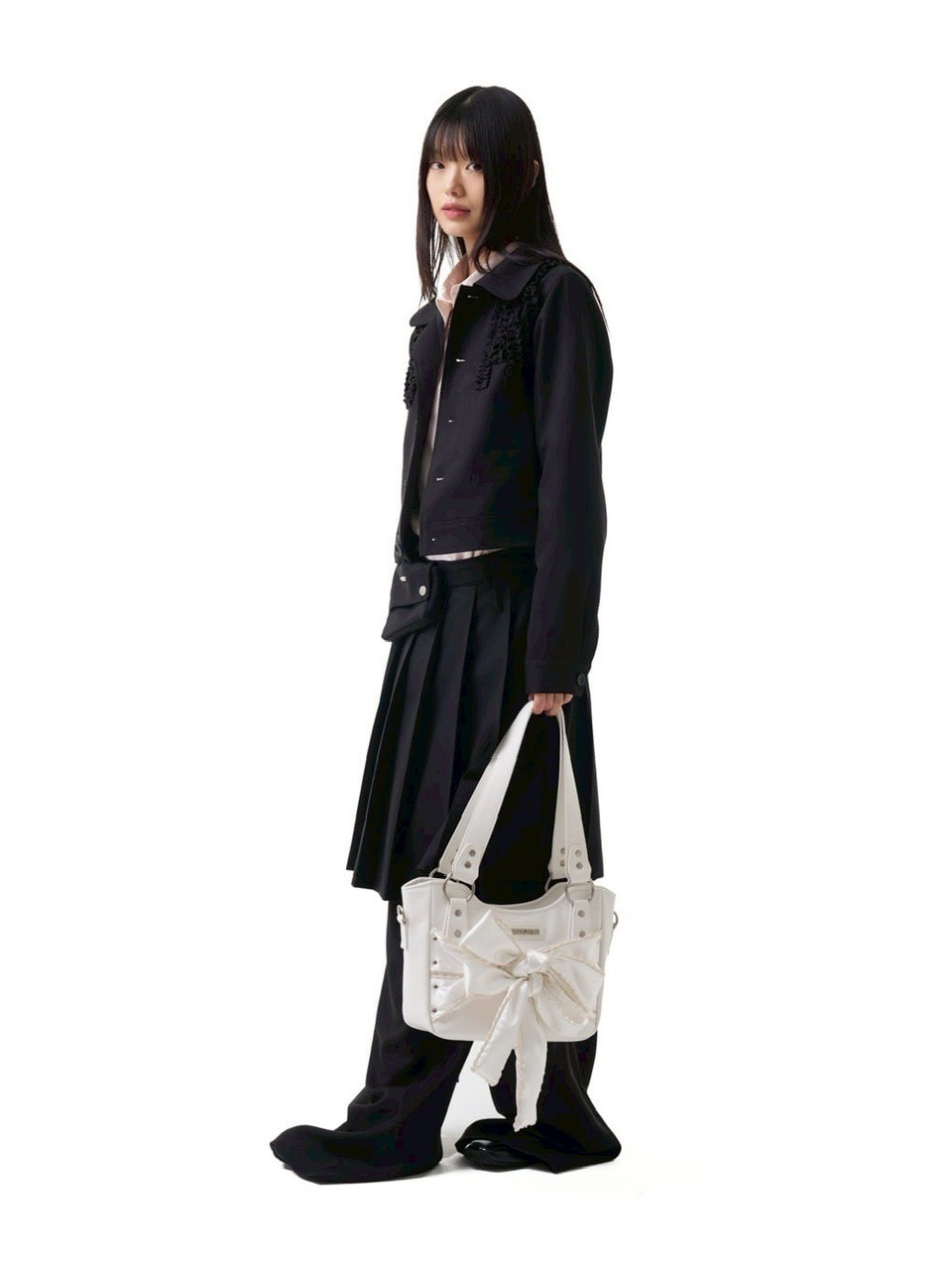 6/2再入荷【IUGAMAKARAS】Laced Ribbon Leather Shoulder Bag