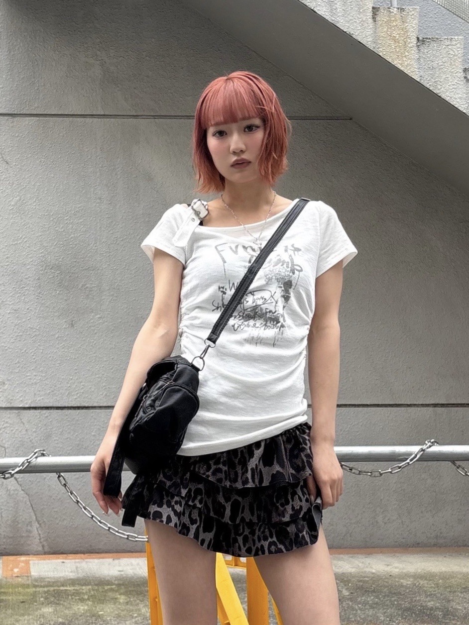受注制【Never mind the XU】one shoulder punk tops (3color