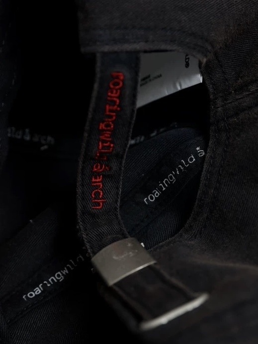 【ARCH by ROARINGWILD】MICRO LABEL CURVED BRIM HAT