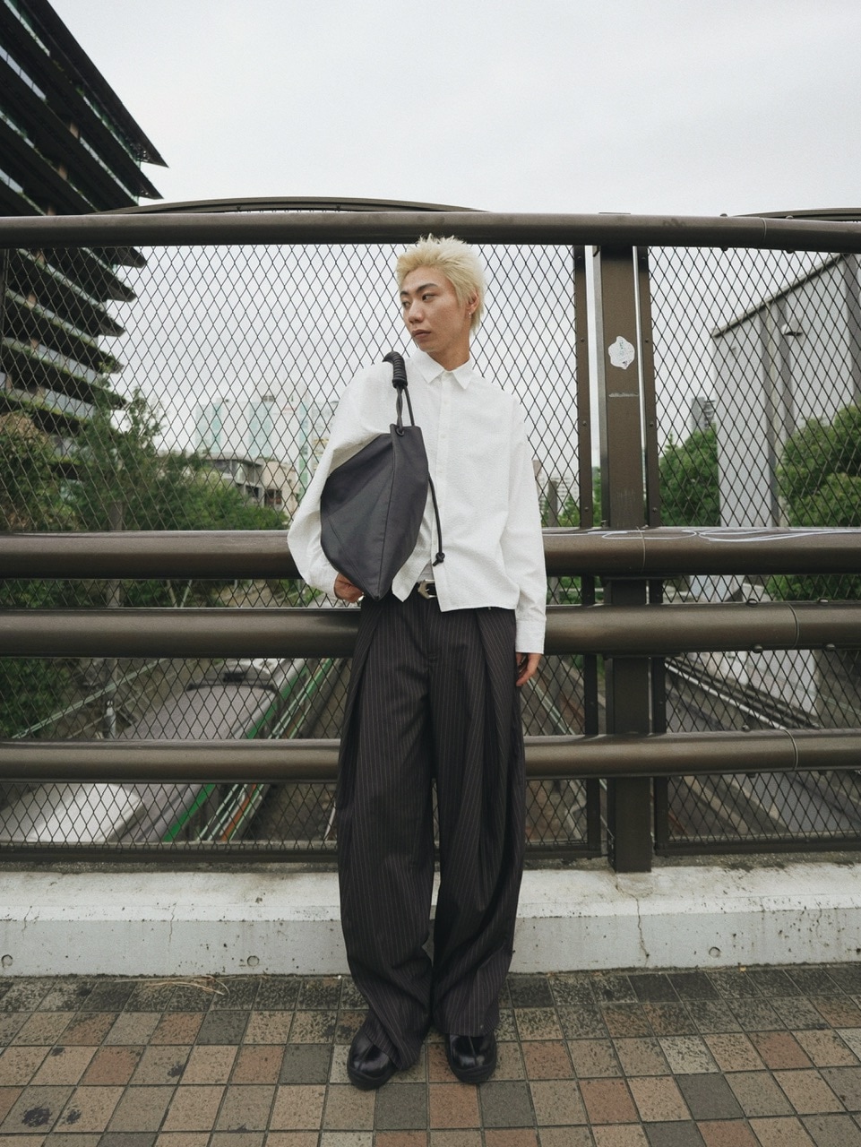 8/31 20:00発売【CS】stripe cross tuck drape slacks (brown