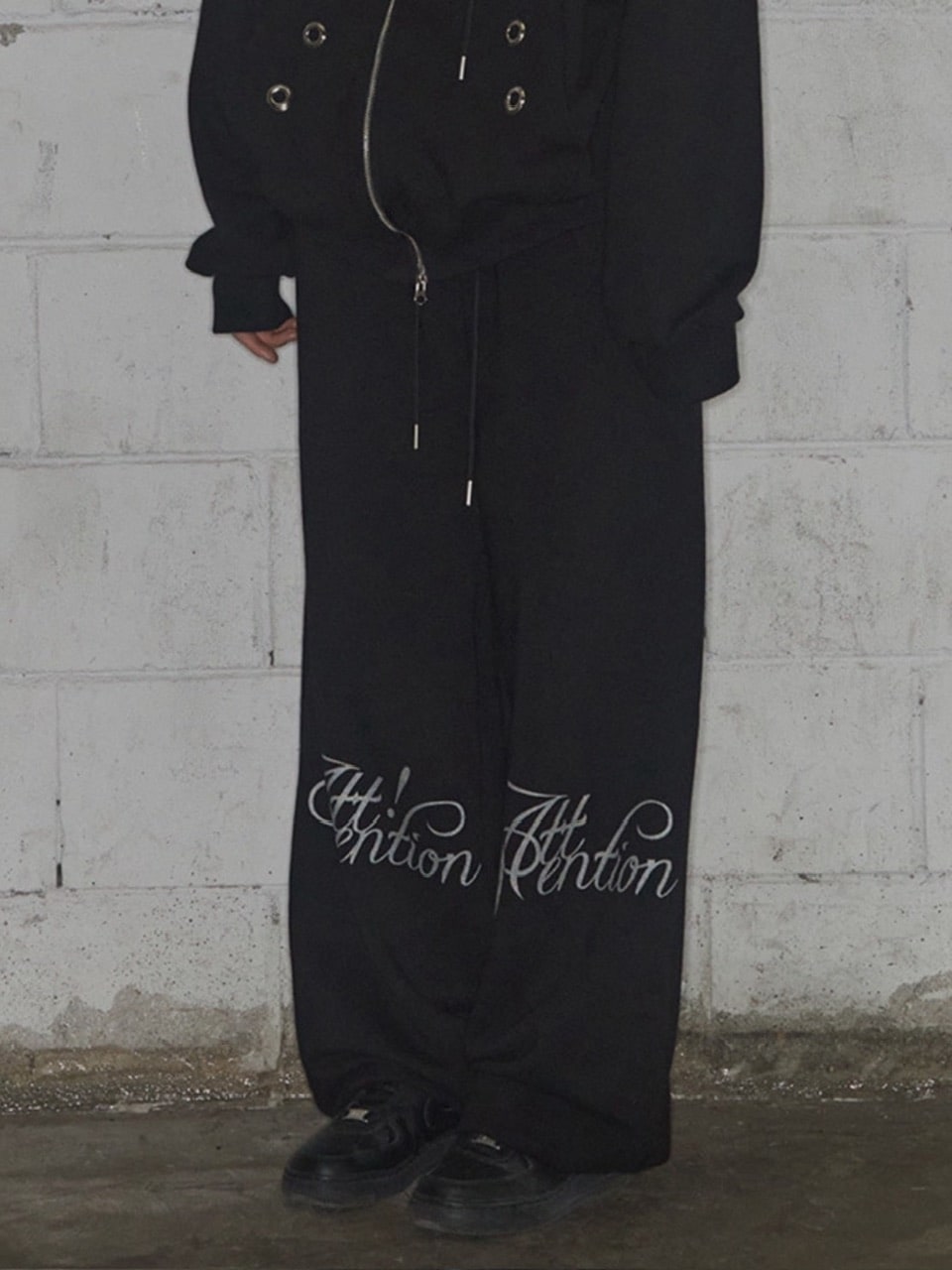 FANCY CLUB】ATTENTION SWEATPANTS / 【ファンシークラブ