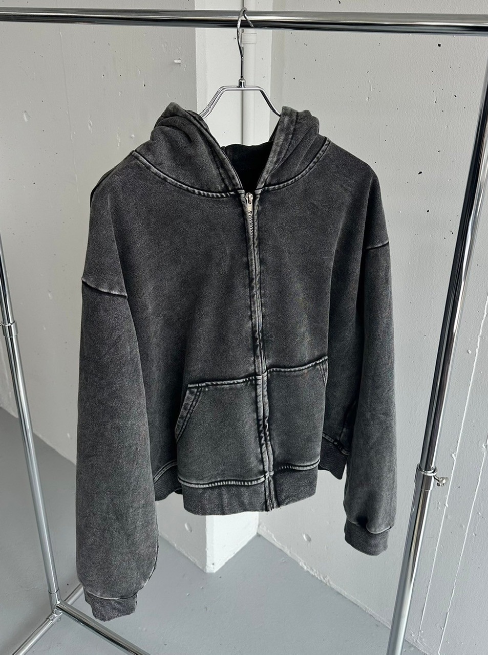【LUV CODE】pigment zip up hoodie