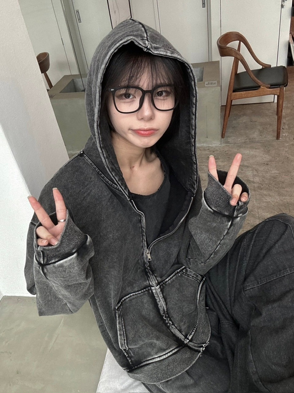 【LUV CODE】pigment zip up hoodie