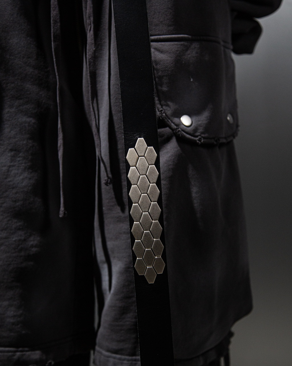 スタッズベルト XU DIG YOUR OWN GRAVE DIG YOUR OWN GRAVE】STUDS POYAS / 【ディグユアオウングレイブ