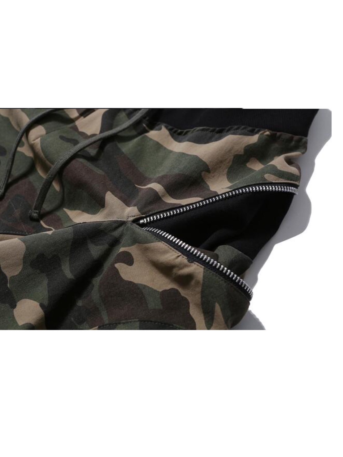 roaringrad】ZIPPER SAGGING PANTS CAMOUFLAGE | OUR BRAND