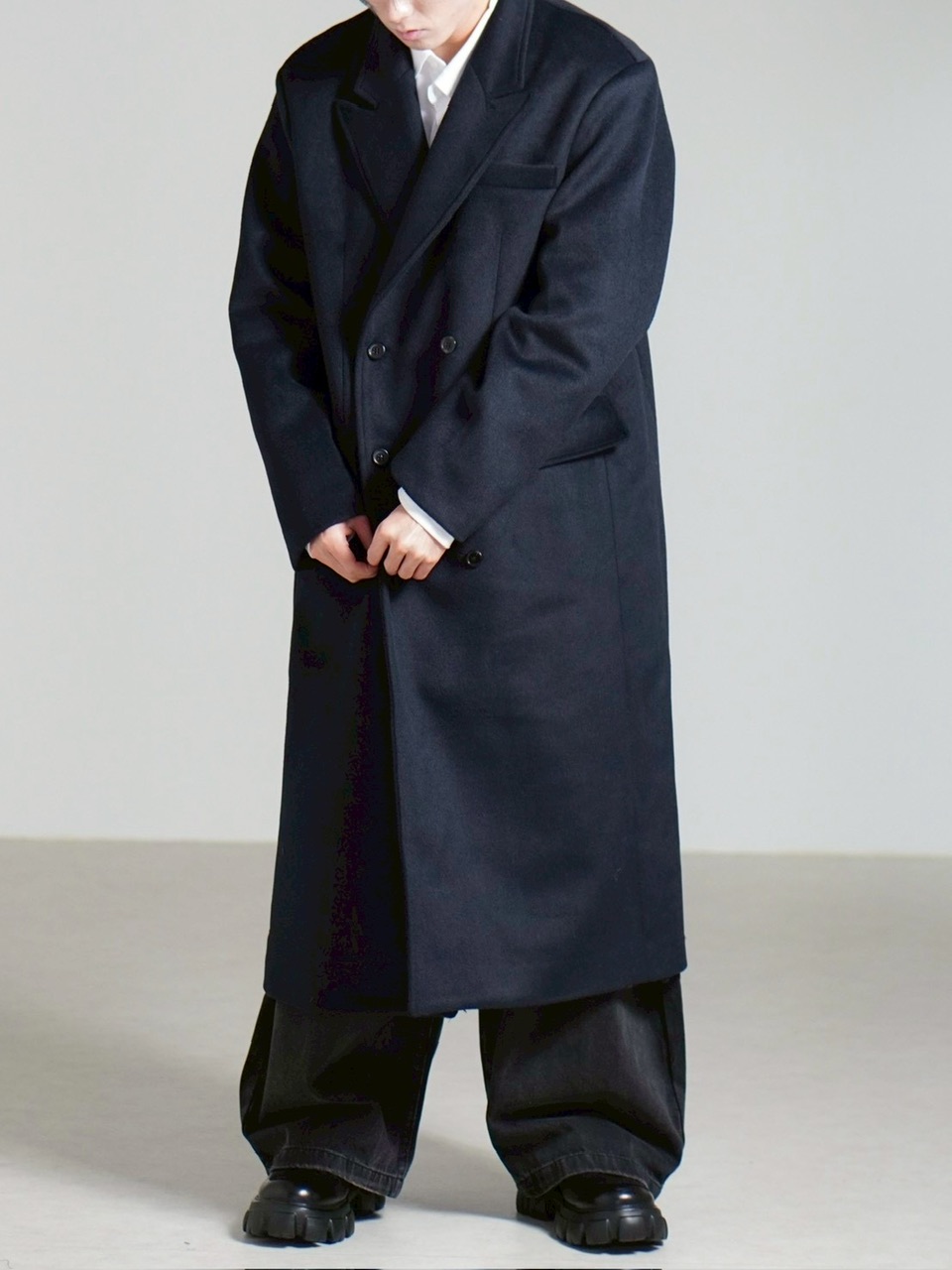 【Chikashitsu +】overfit cashmere blend double long coat / 【チカシツプラス】オーバーフィットカシミヤブレンドダブルロングコート (3color)