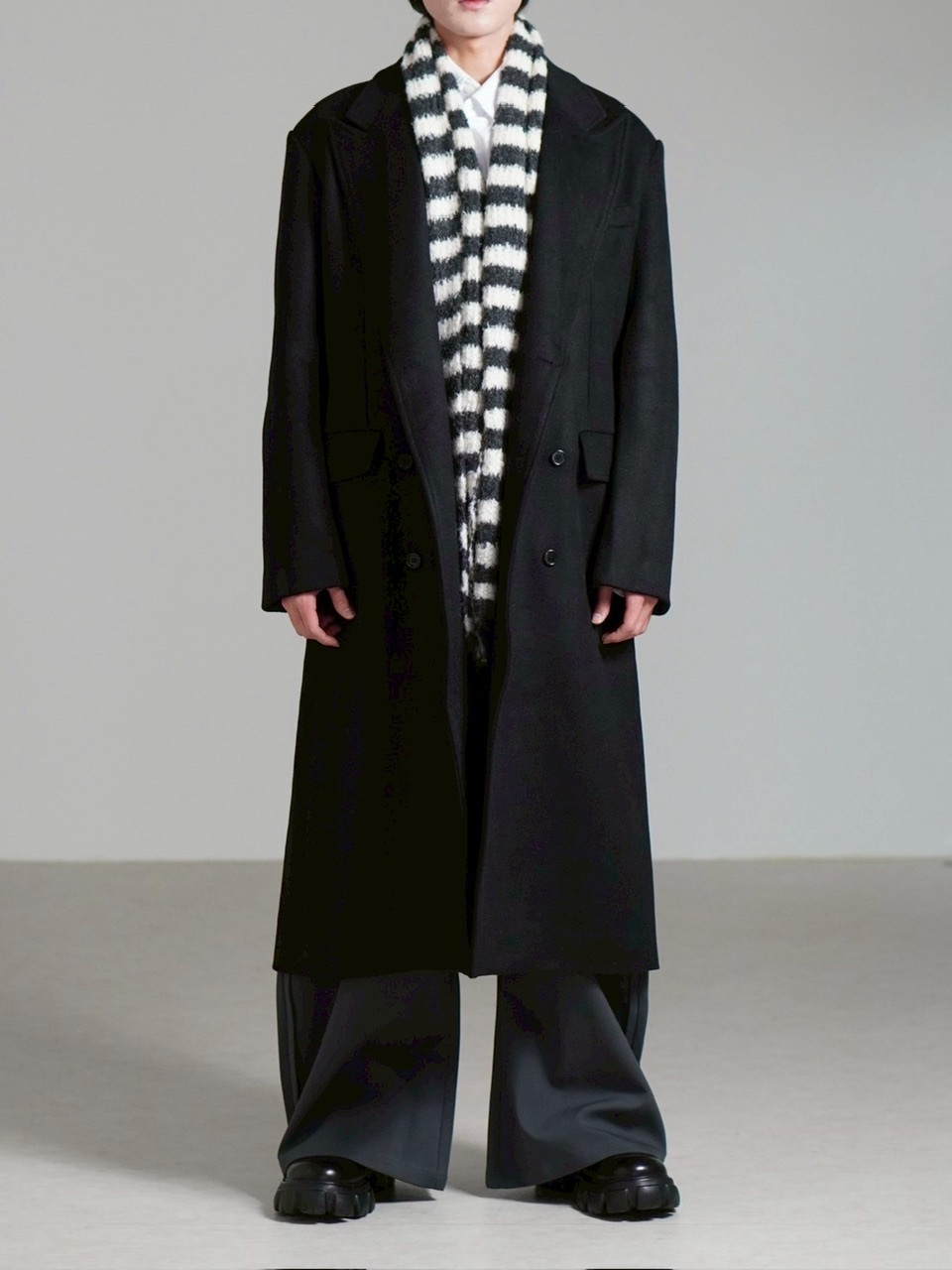 受注制【Chikashitsu +】overfit cashmere blend double long coat