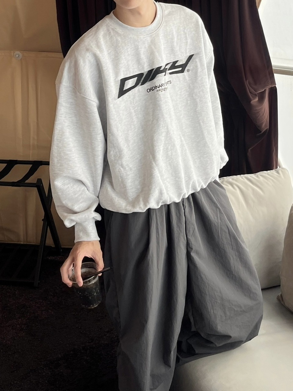 【youll】logo cropped sweat shirt (2color)