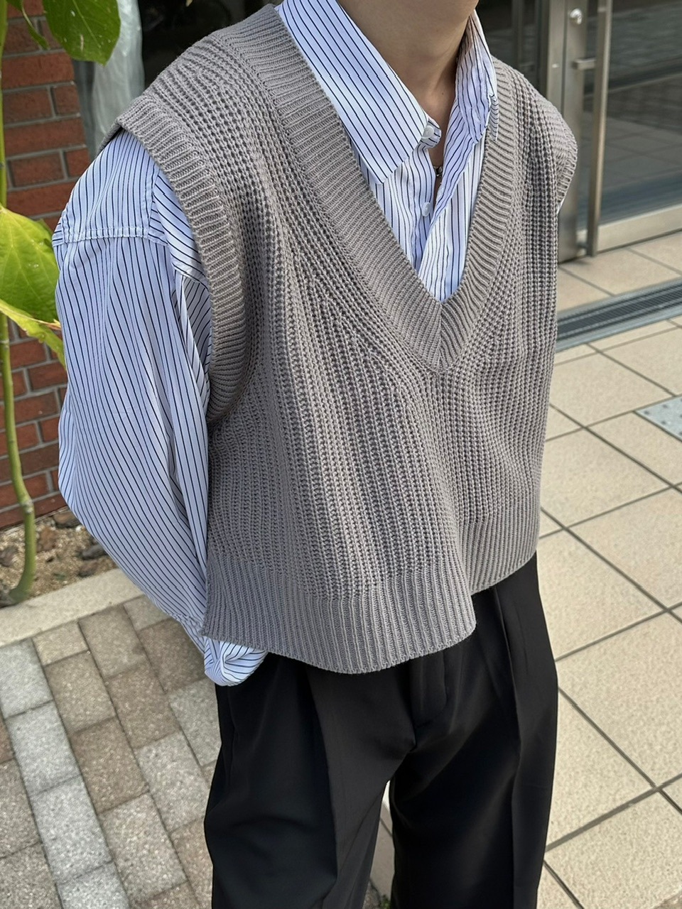 大阪店WEB限定受注制【Chikashitsu +】cropped box vest (2color