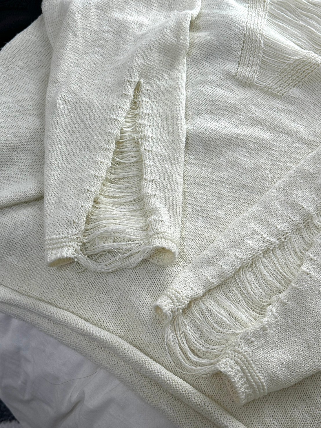 LUV CODE】chest damage knit (2color) | OUR BRAND,LUV CODE