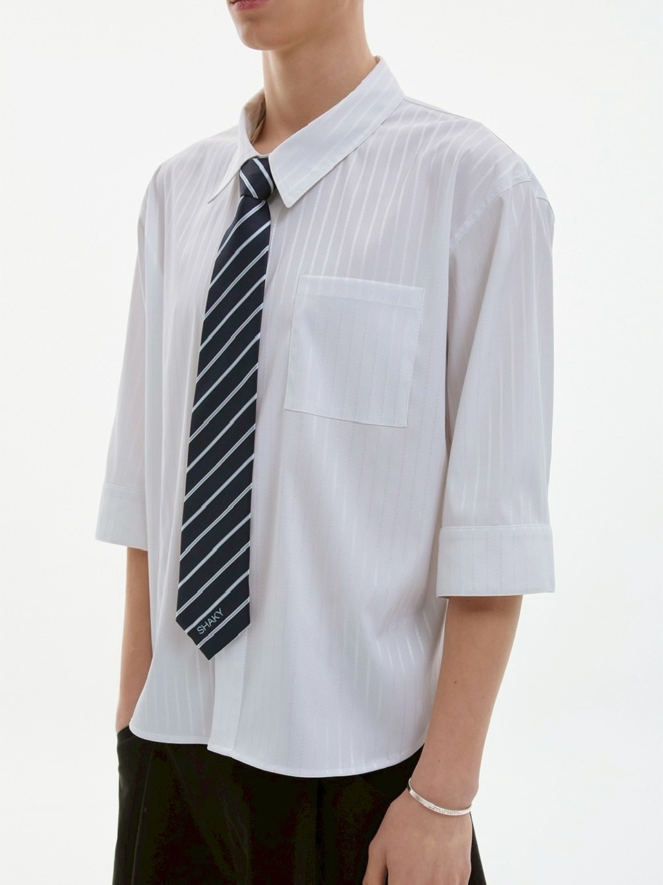 ●ESC STUDIO● shaky tie chill shirt (2色) unisex ESC STUDIO】shaky tie chil shirt/ 【イーエスシーステュディオ