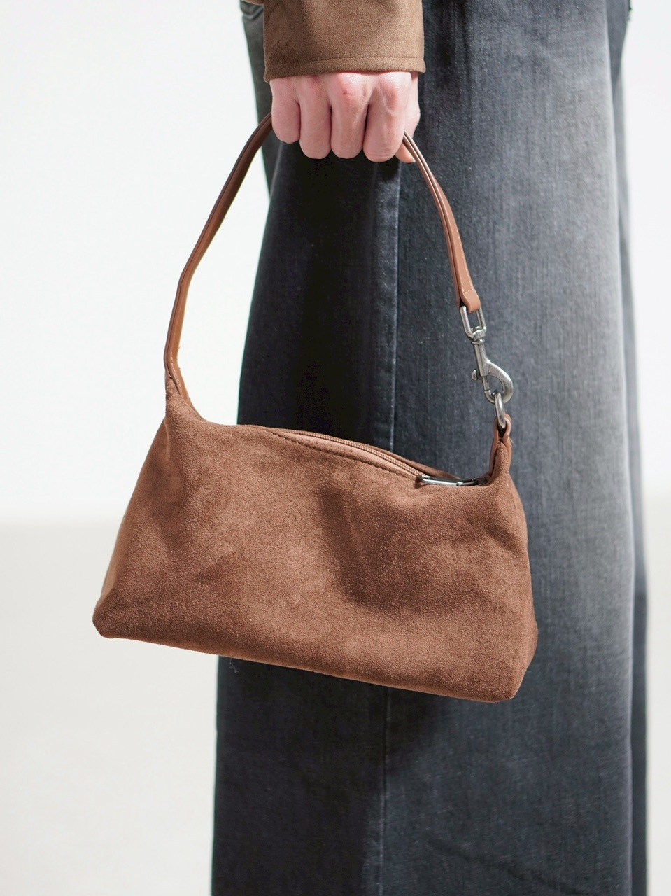 受注制【Chikashitsu +】2 way suede hand bag / 【チカシツプラス