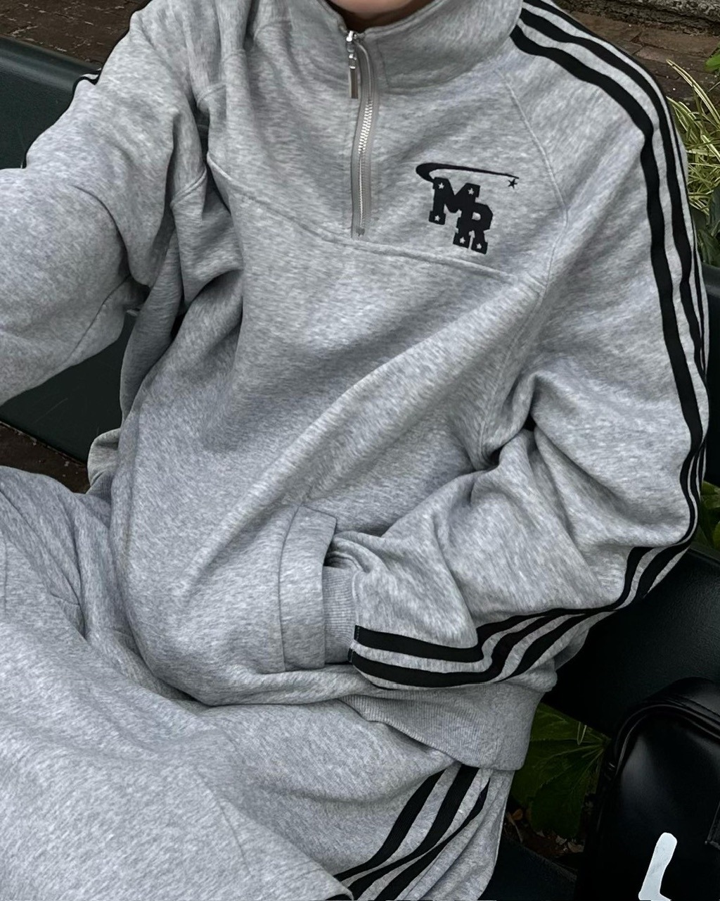 受注制【LUV CODE】half zip line sweat shirt