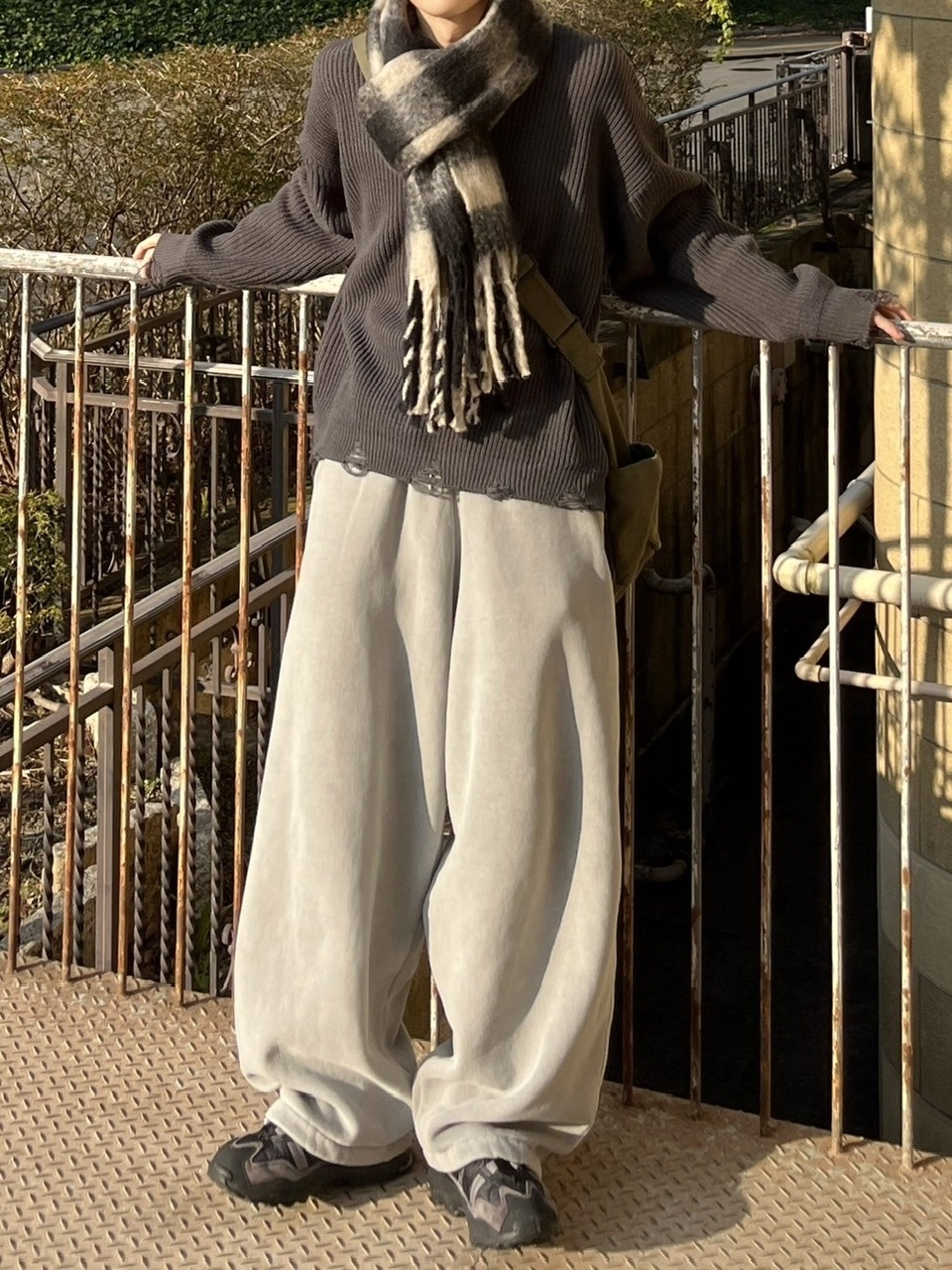 スウェットパンツ IONSEOUL 2 Low Love Pigment Training Pants(2color) 受注制【youll】pigment sweat pants (2color) | OUR BRAND
