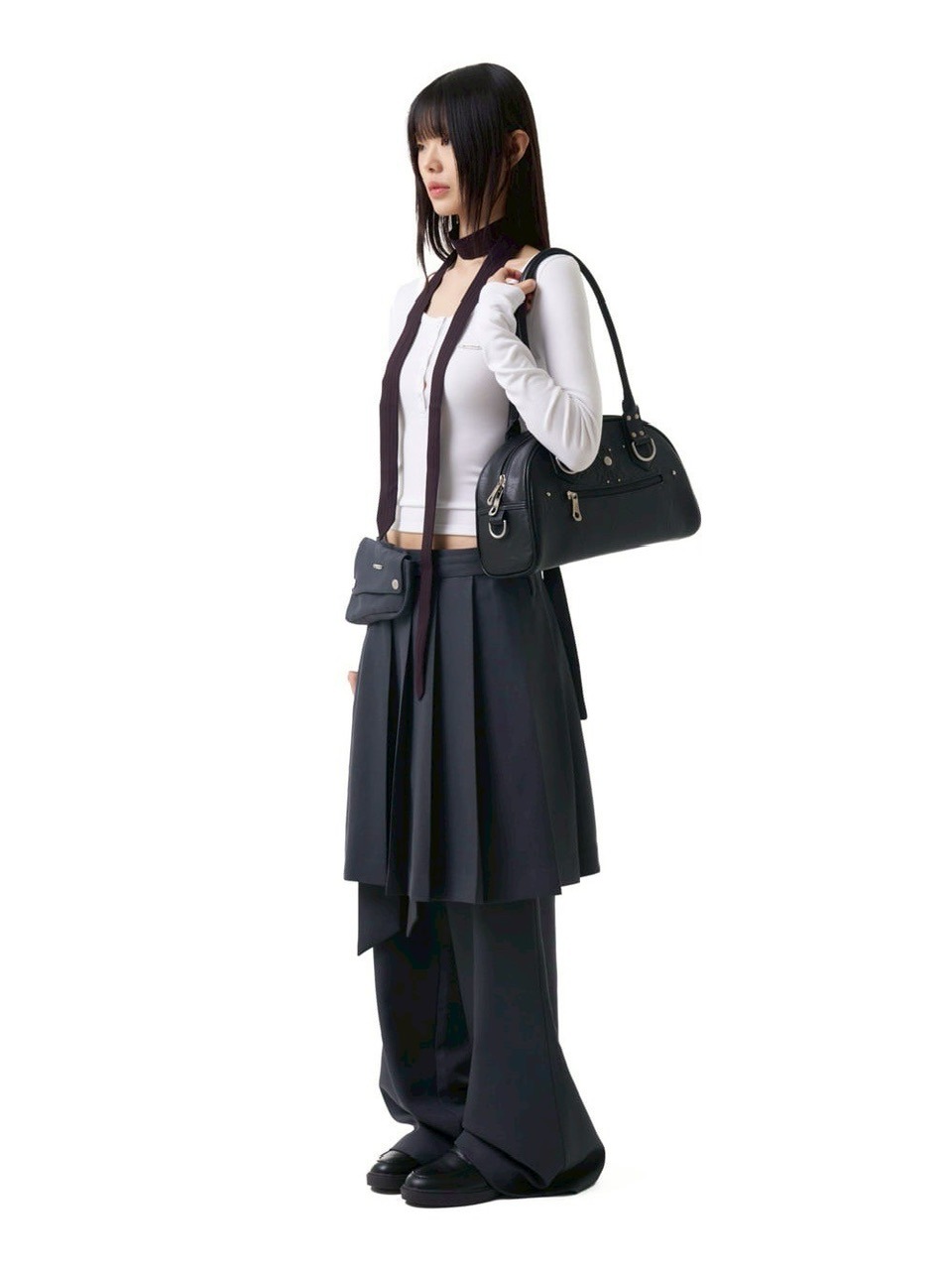 【IUGAMAKARAS】Studded Leather Bowling Bag ★送料・関税込★ IUGAMAKARAS】Studded Leather Bowling Bag | OUR BRAND