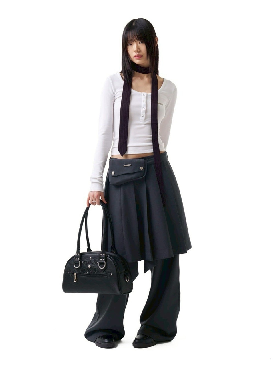 【IUGAMAKARAS】Studded Leather Bowling Bag ★送料・関税込★ IUGAMAKARAS】Studded Leather Bowling Bag | OUR BRAND