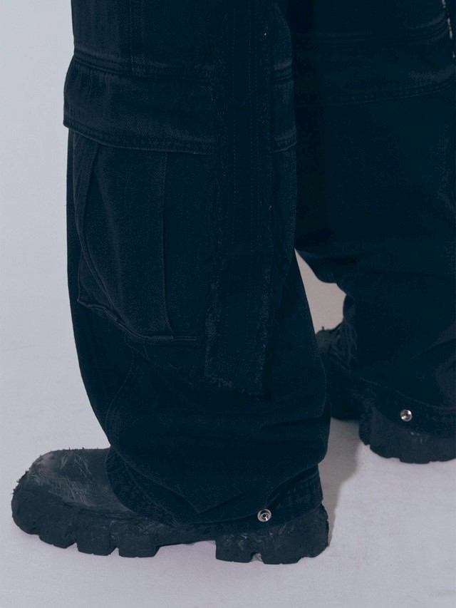 BLR BLUER】Divided Curved Line Double Buckle Pants | OUR