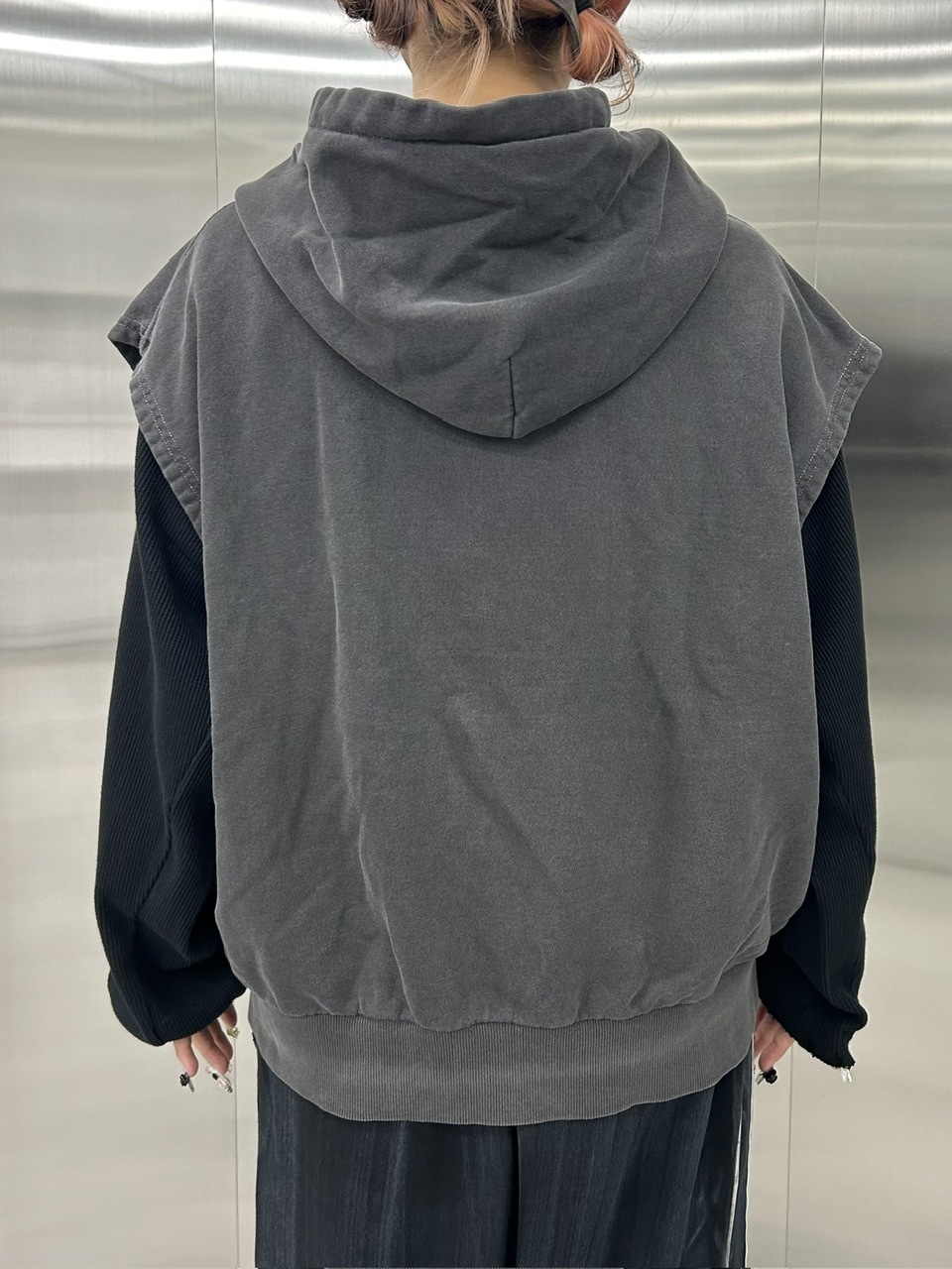 受注制【XU DOG】pigment sleeveless zip up hoodie (2color)