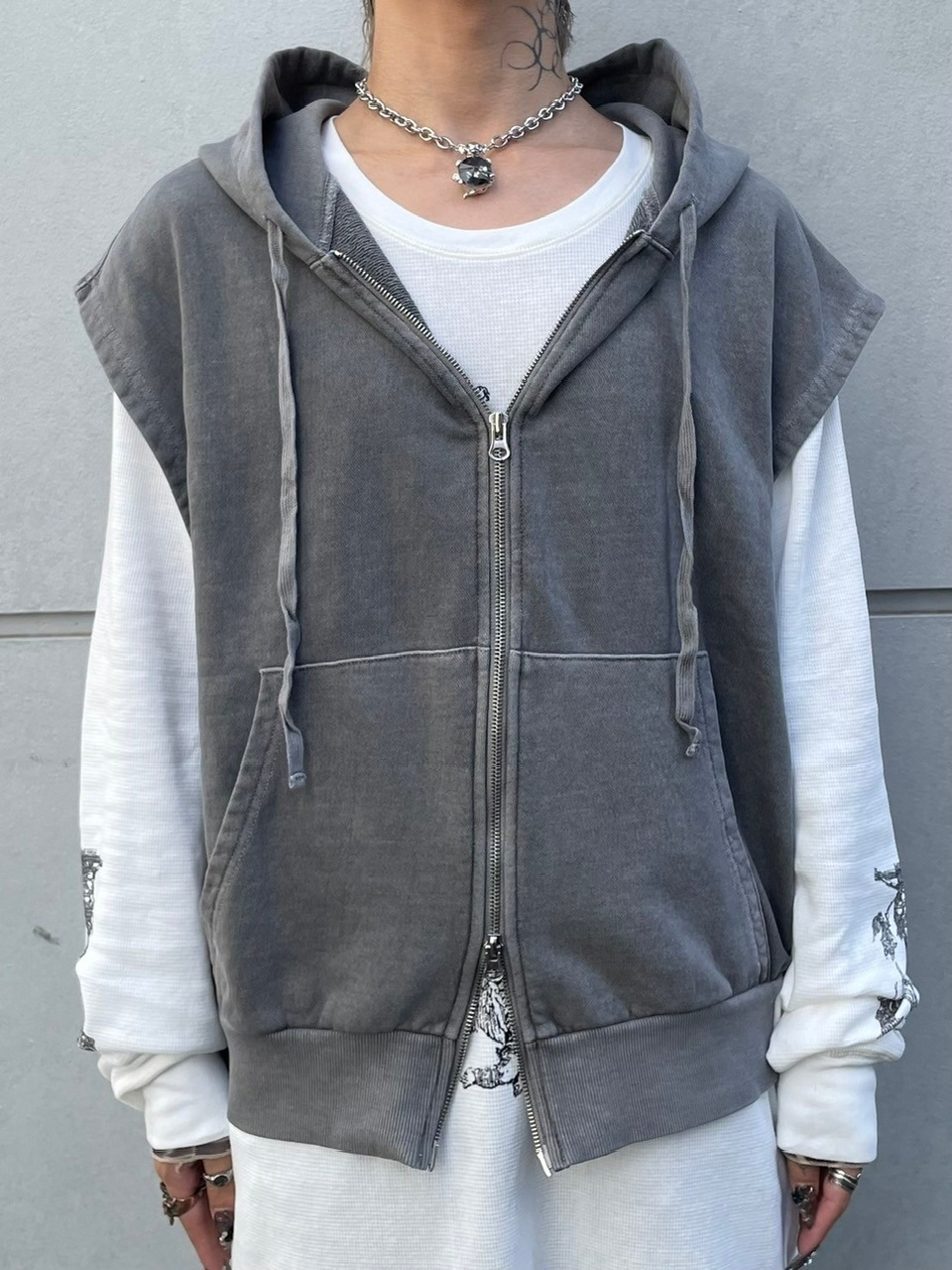 受注制【XU DOG】pigment sleeveless zip up hoodie (2color)
