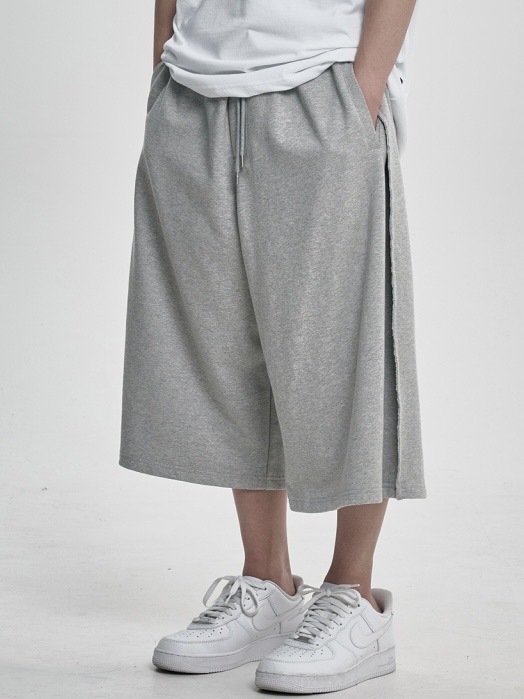 【AJO AJOBYAJO】25SS★ One Tuck Jersey Bermuda Shorts AJOBYAJO】One Tuck Jersey Bermuda Shorts | OUR BRAND