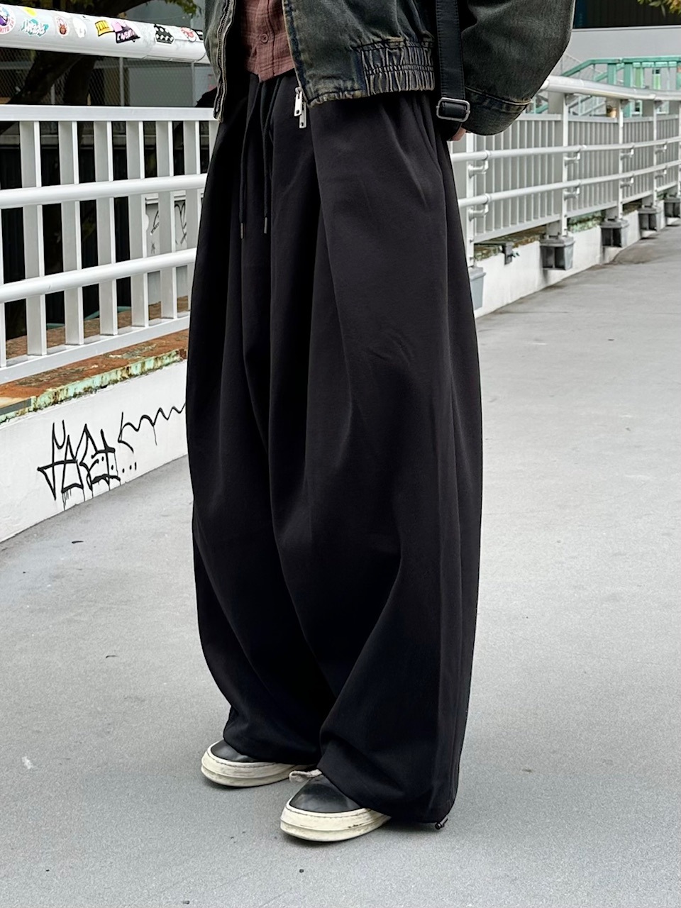 大阪店WEB限定受注制【Chikashitsu +】double tuck balloon sweat