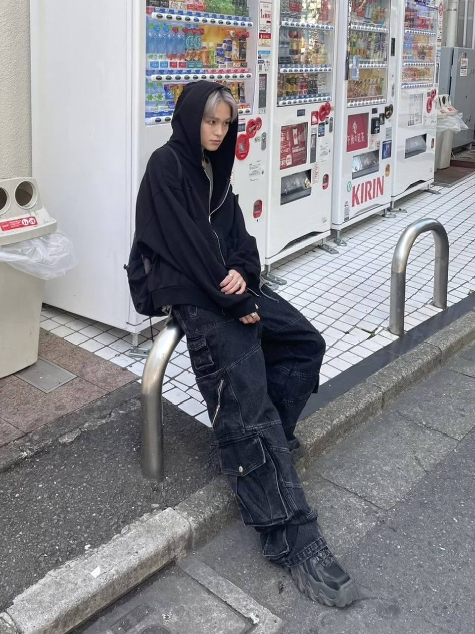 nmtc +】damage zip up hoodie (2color) / 【エヌエムティーシープラス