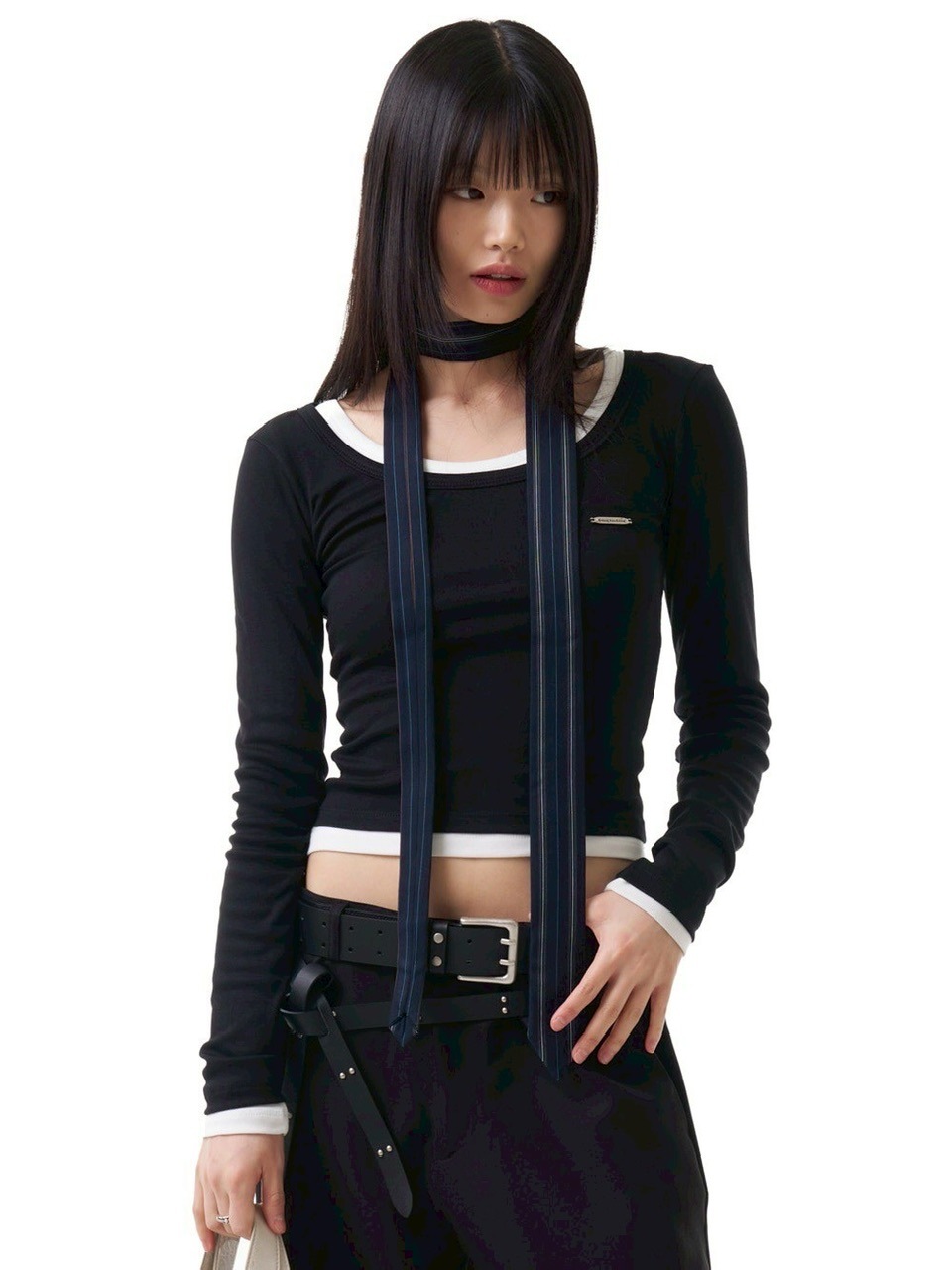 IUGAMAKARAS★韓国★20mm Double Studded Twist Belt ベルト IUGAMAKARAS】20mm Double Studded Twist Belt | OUR BRAND