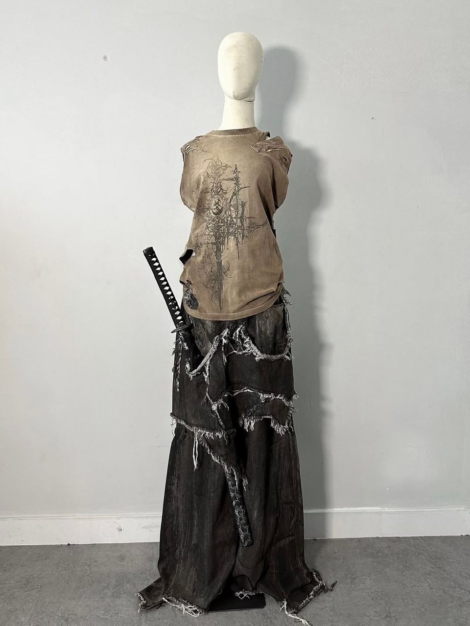 トップス cozy worldwide CHAOS DREAM WAXED TANKTOP トップス cozy worldwide CHAOS DREAM WAXED TANKTOP 5/12再入荷