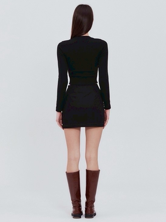 NOTYOURROSE】Hook square top | OUR BRAND,NOT YOUR ROSE