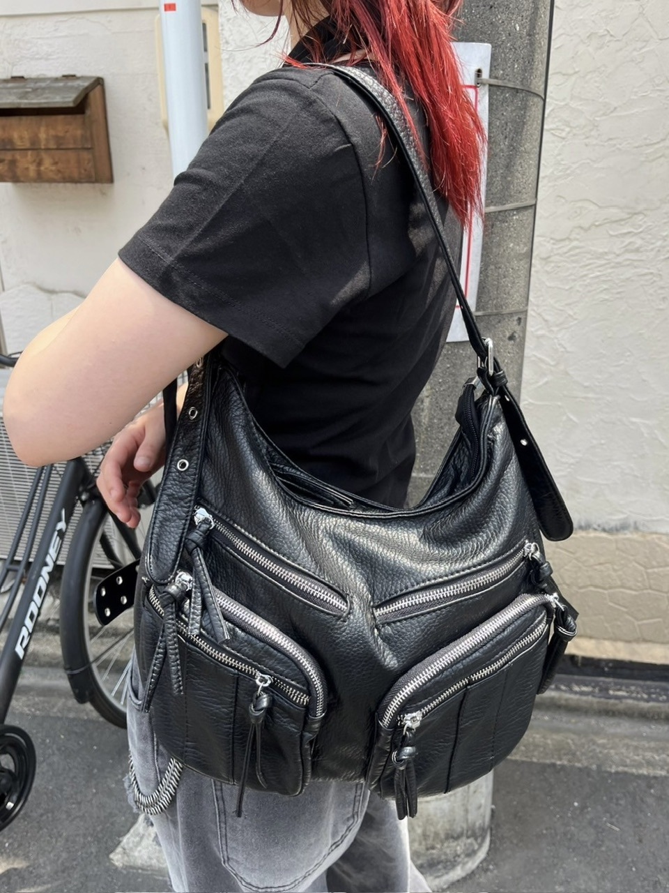 受注制【Never mind the XU】leather shoulder bag (2color