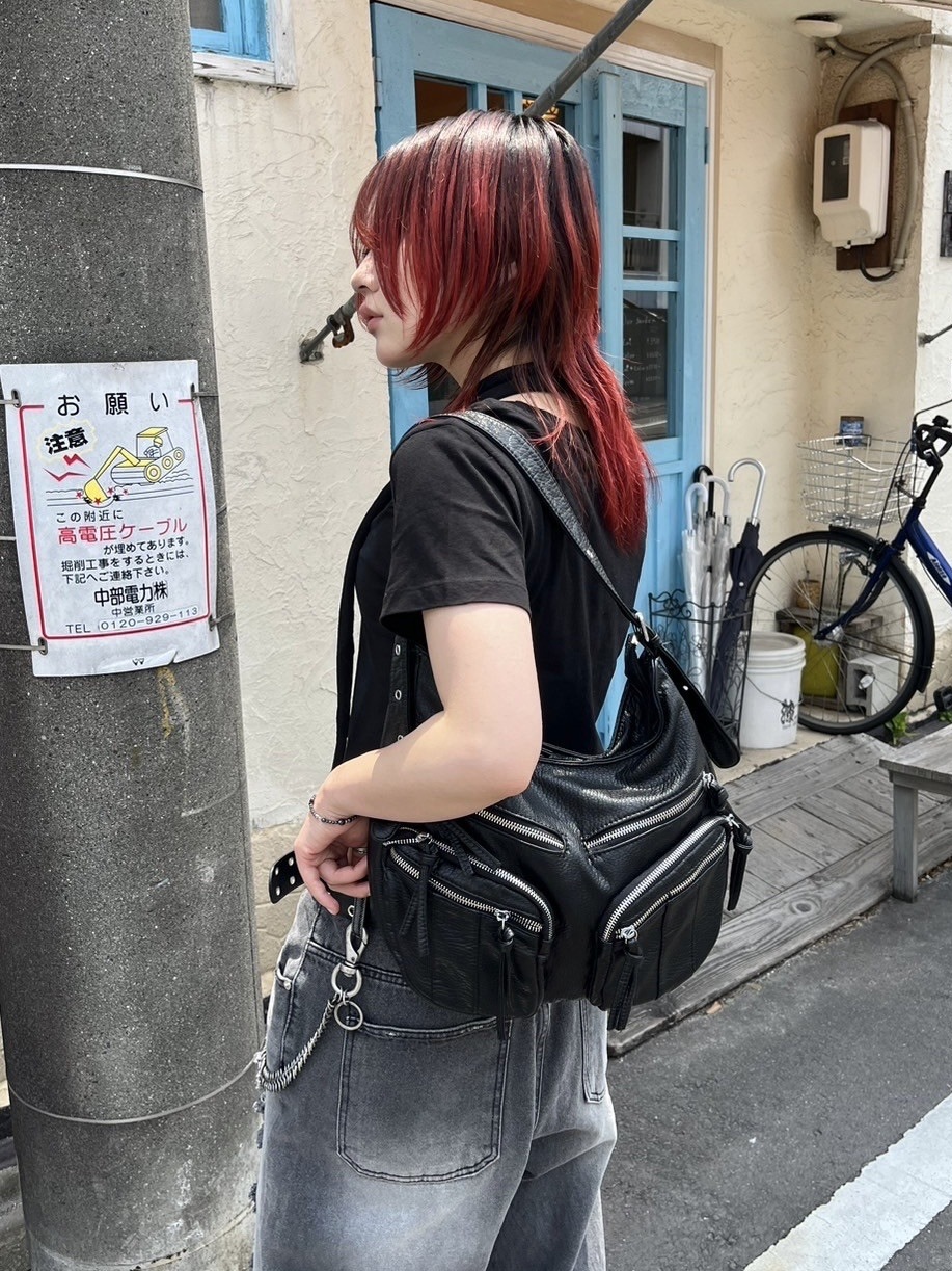 受注制【Never mind the XU】leather shoulder bag (2color