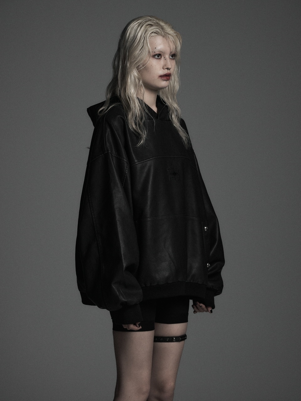 Rosen Kreuz】VINTAGE LEATHER SHIRRING HOODIE | OUR BRAND
