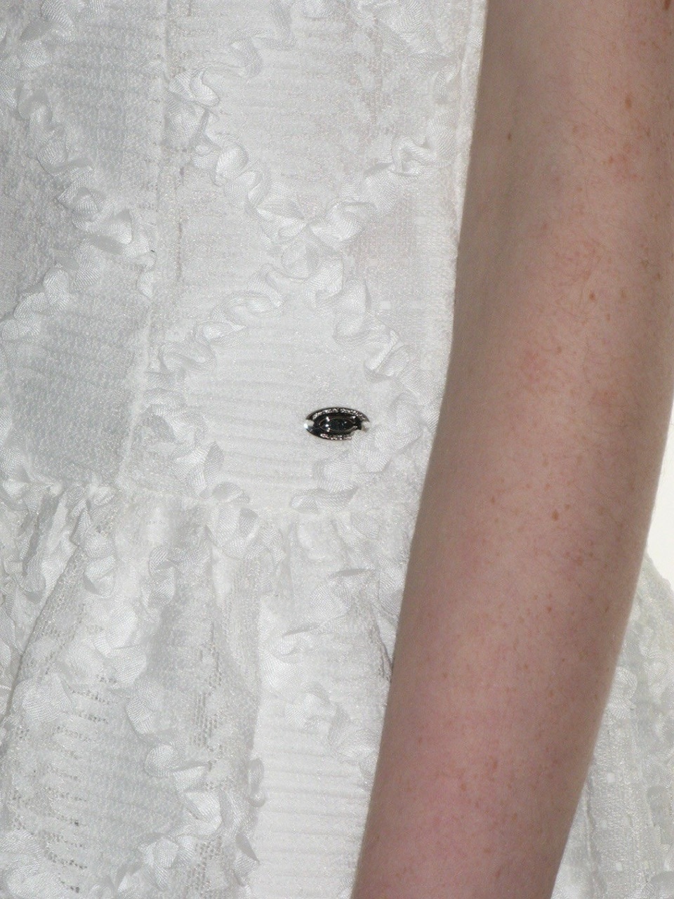 CRANK(クランク)Lace Frill Mini Dress_White CRANK(クランク)Lace Frill Mini Dress_White