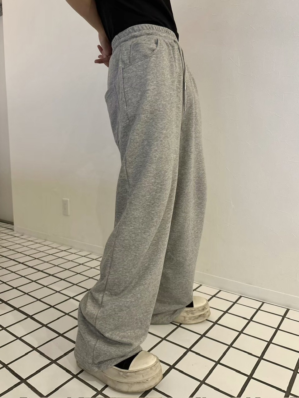 【LUV CODE】sweat pants