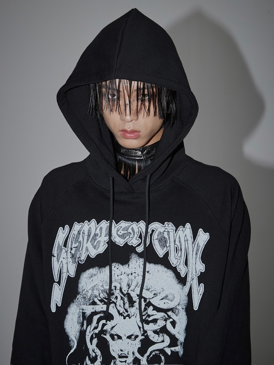 ◆SUNDAYOFFCLUB◆ Serpentine Grace Heavy Terry Hoodie Off W SUNDAY OFF CLUB】SERPENTINE GRACE HEAVY TERRY HOODIE | OUR