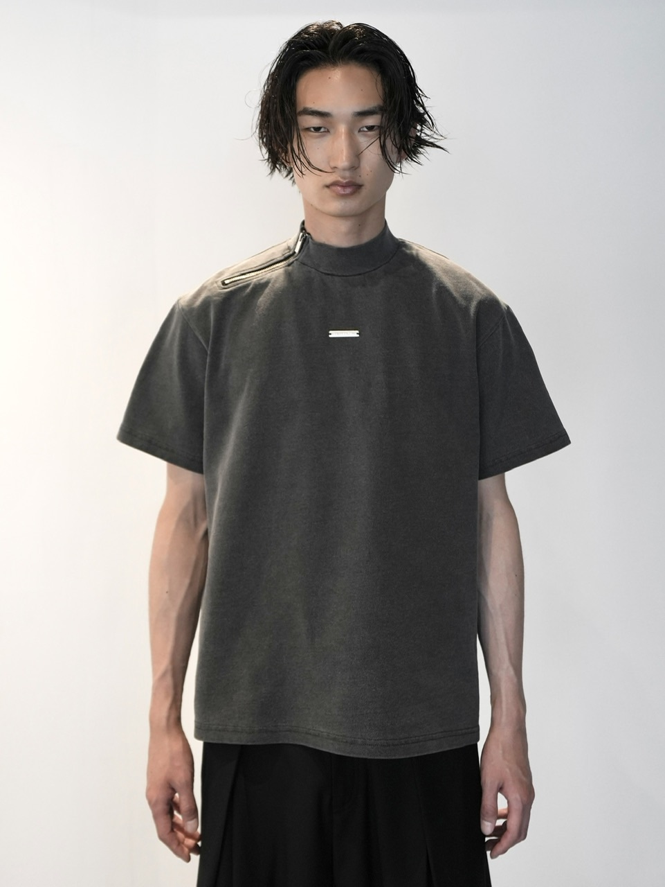 CS】Shoulder zip mockneck tee (pigment black) / 【シーエス