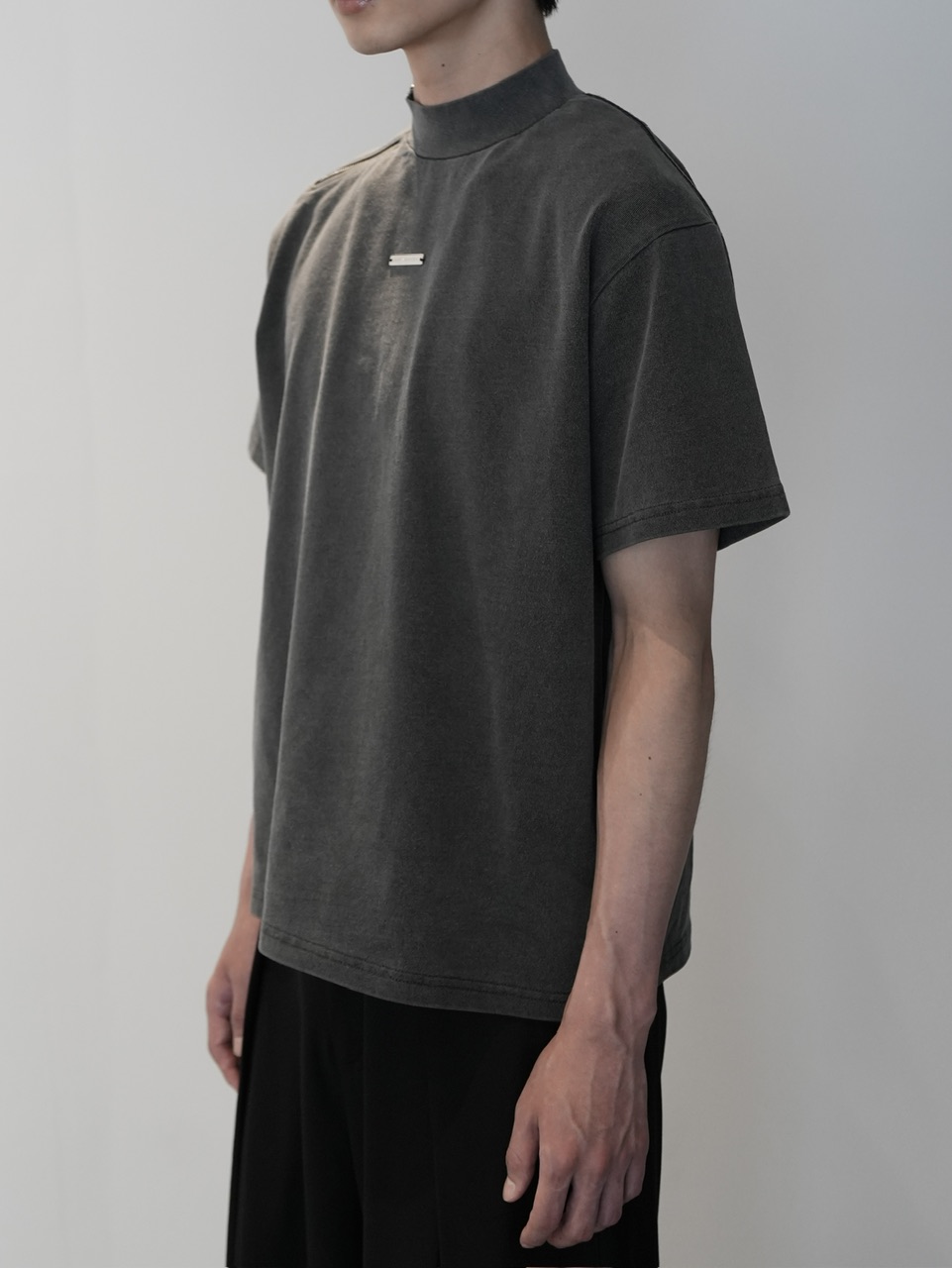 CS】Shoulder zip mockneck tee (pigment black) / 【シーエス