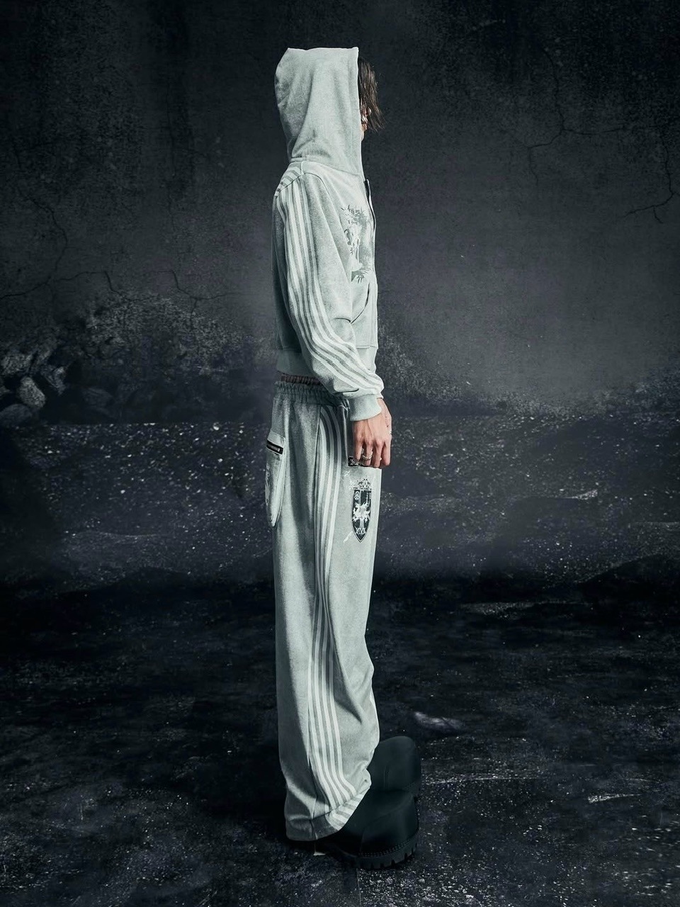 【Cozy world Wide】ROYAL KNIGHT CLUB WAXED - HOODZIP