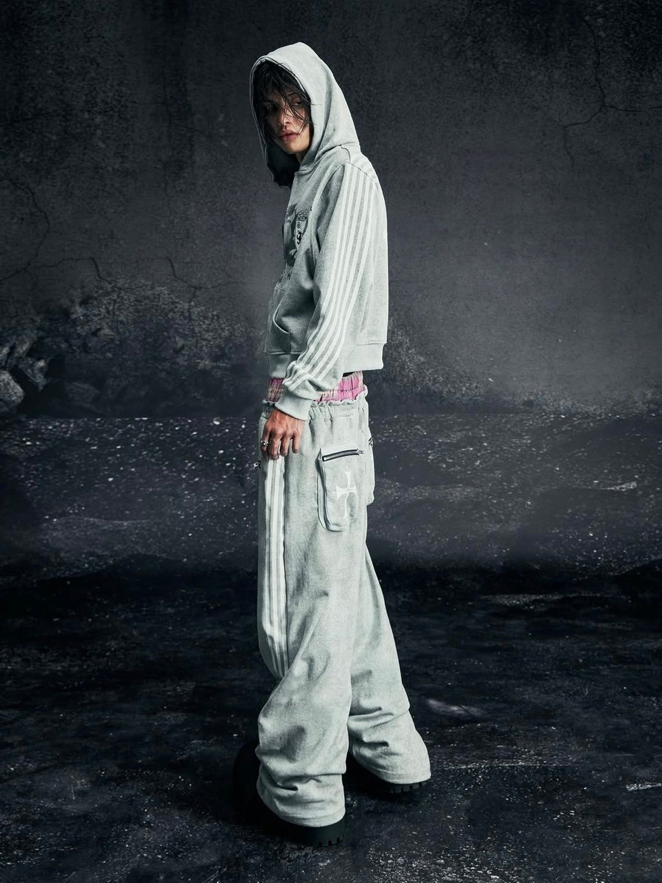 【Cozy world Wide】ROYAL KNIGHT CLUB WAXED - HOODZIP